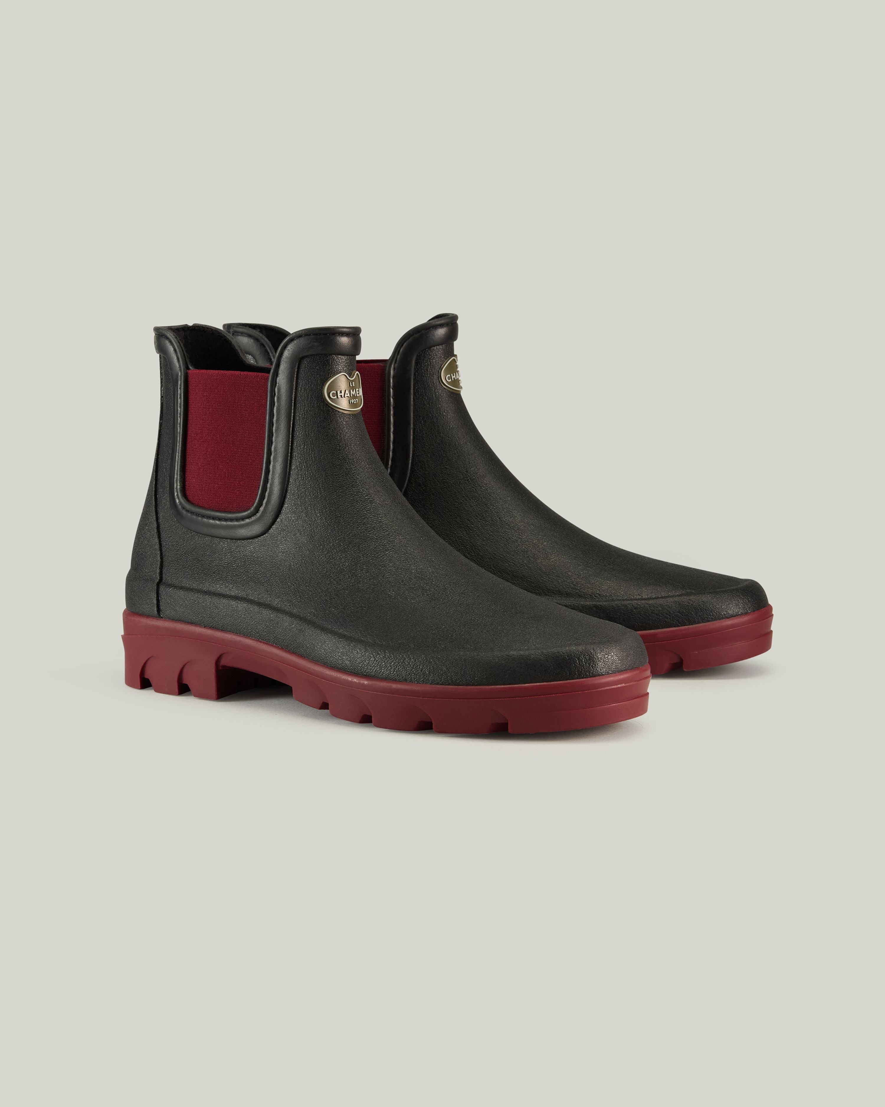 Women's Nomade Jersey Lined Chelsea Boot - Black Cherry